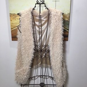 Fuzzy Teddy Faux Fur Grunge Vest With Pockets